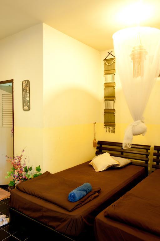 Baan Puang Petch Hotel เชียงใหม่ ภายนอก รูปภาพ