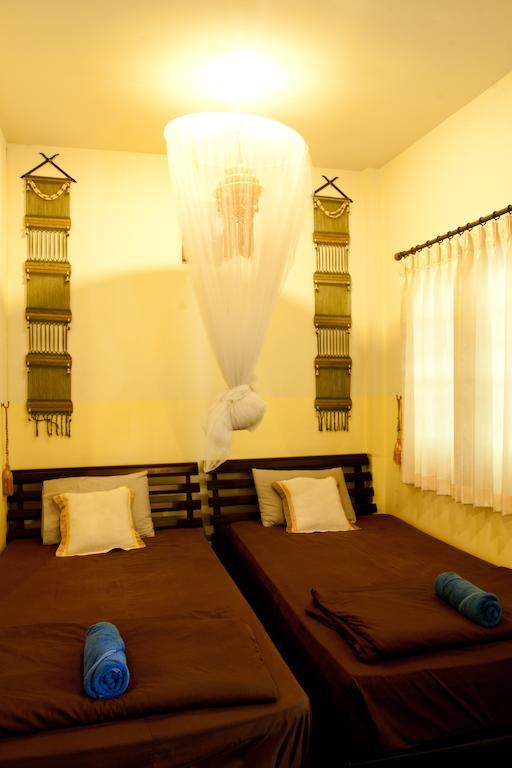 Baan Puang Petch Hotel เชียงใหม่ ภายนอก รูปภาพ