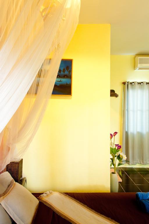 Baan Puang Petch Hotel เชียงใหม่ ภายนอก รูปภาพ